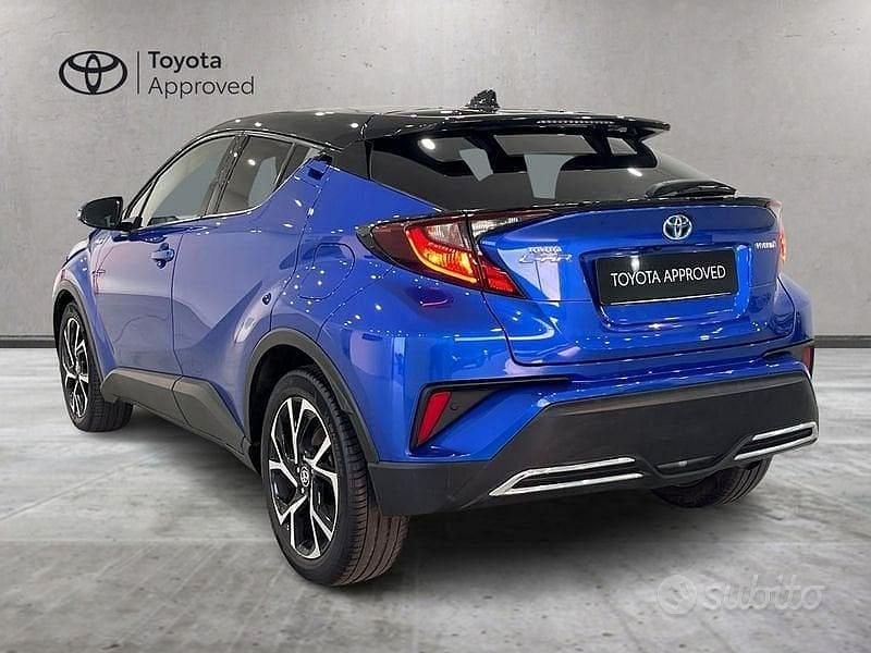 Usata Toyota C-HR Trend 184 CV (135 kW) 2021 Blu SUV