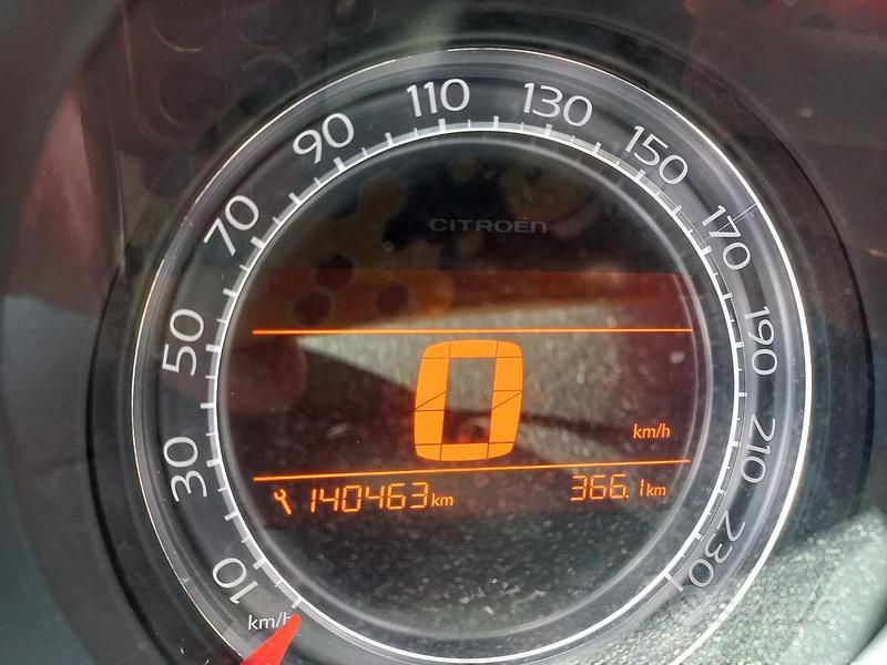 Usata Citroën C4 112 CV (82 kW) 2011 Marrone Berlina