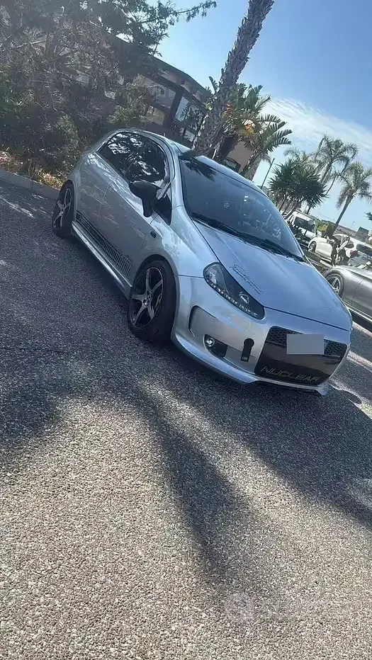 Usata Fiat Grande Punto 75 CV (55 kW) 2018 Grigio Utilitaria