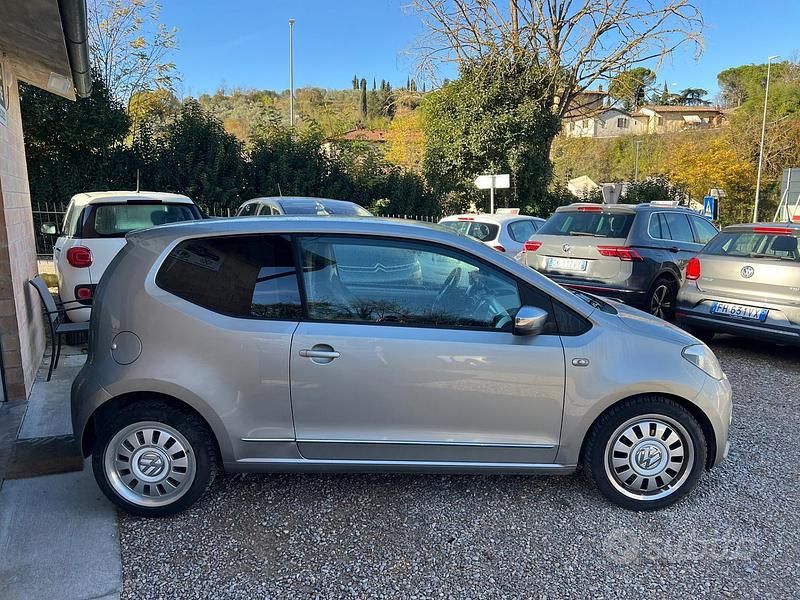 Usata VW up! 75 CV (55 kW) 2013 Grigio Utilitaria