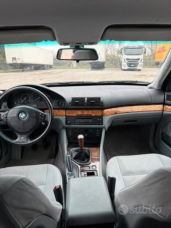 Usata BMW 525 M Sport 143 CV (105 kW) 1998 Nero Berlina