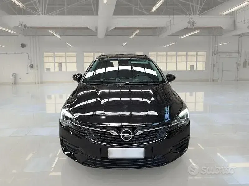Usata Opel Astra Business Elegance 122 CV (89 kW) 2021 Nero Station wagon