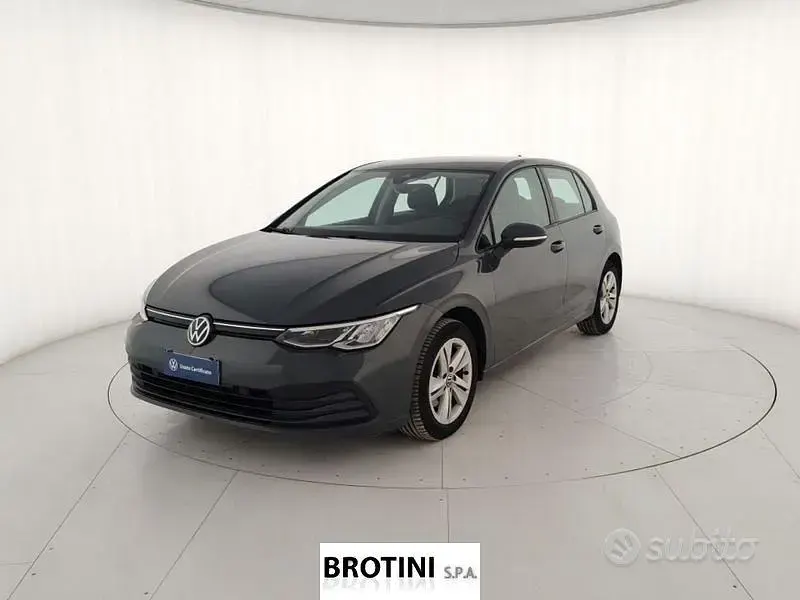 Usata VW Golf VII Life 150 CV (110 kW) 2020 Berlina