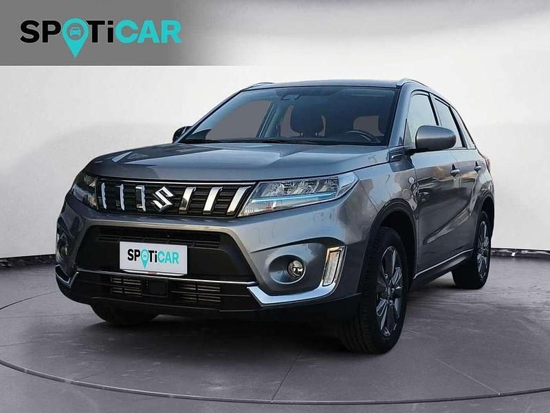 Grigio Usata 2020 Suzuki Vitara Cool SUV | 17.900 € (Buon prezzo) - Immagine 1/4