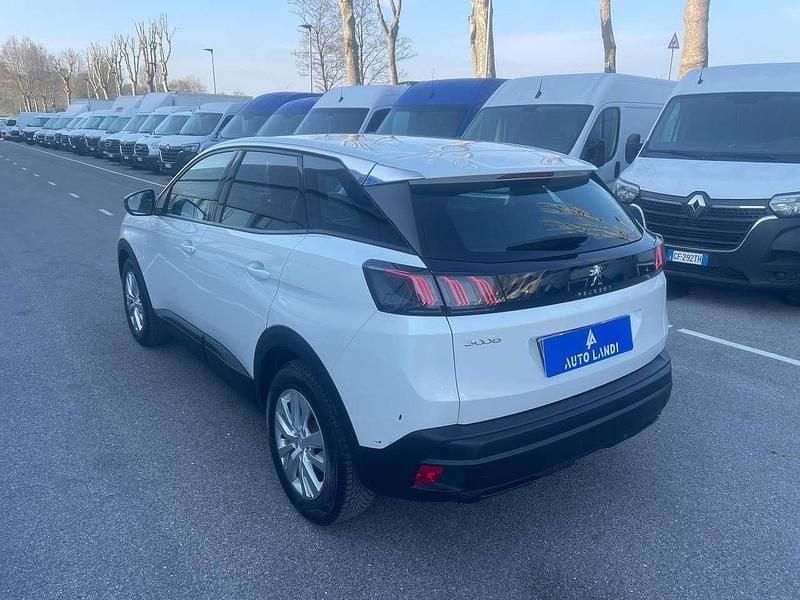 Usata Peugeot 3008 Business-Line 131 CV (96 kW) 2022 Bianco SUV