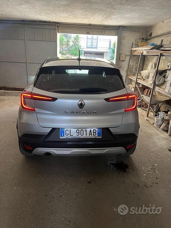 Usata Renault Captur 95 CV (69 kW) 2020 Grigio SUV