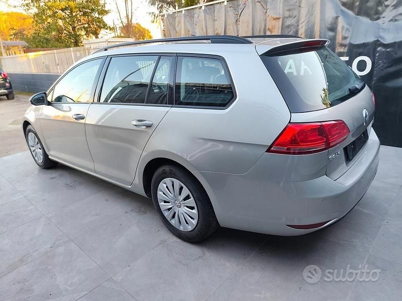 Usata VW Golf VII 90 CV (66 kW) 2017 Grigio Station wagon