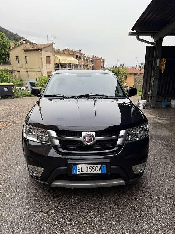 Usata Fiat Freemont Lounge 170 CV (125 kW) 2012 Nero SUV
