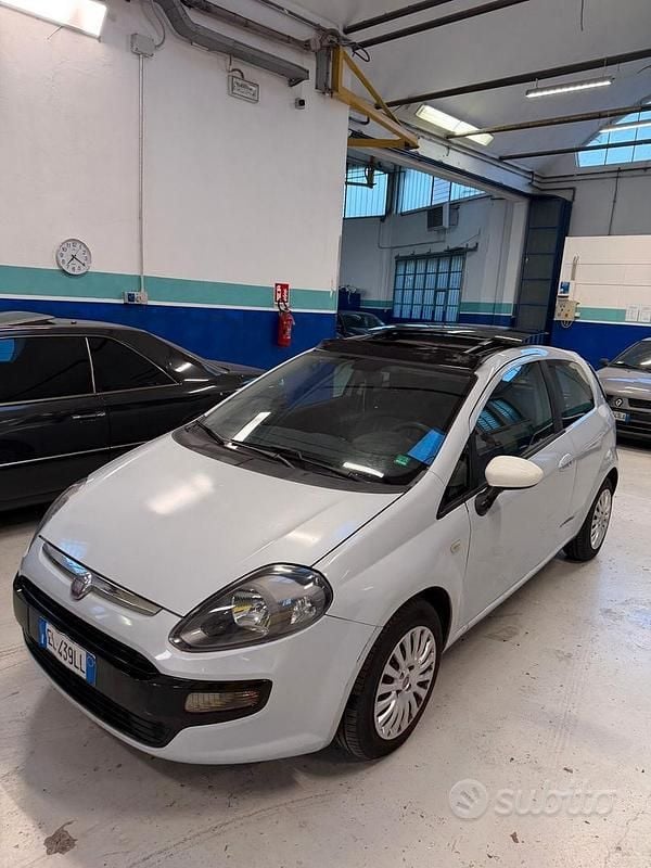 Usata Fiat Punto Evo Active 77 CV (56 kW) 2012 Grigio Utilitaria