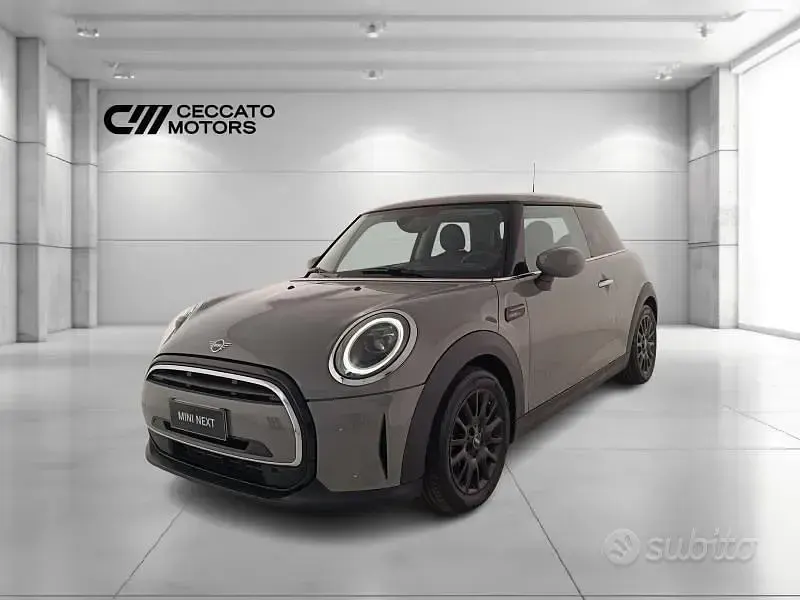Usata Mini ONE 102 CV (75 kW) 2022 Grigio Utilitaria
