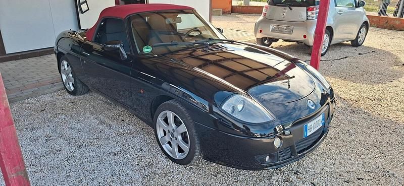 Usata Fiat Barchetta 131 CV (96 kW) 2005 Nero Cabrio