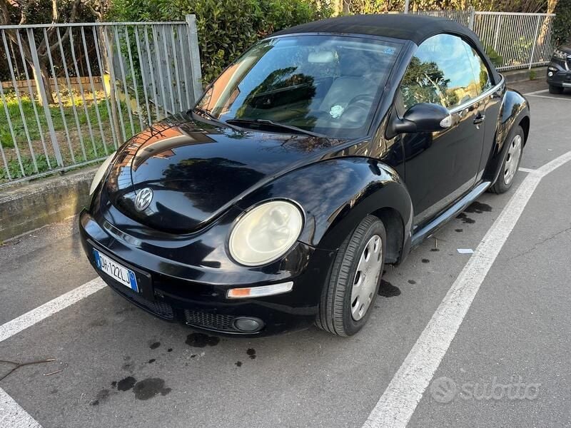 Usata VW Beetle Cabriolet 105 CV (77 kW) 2006 Nero Cabrio