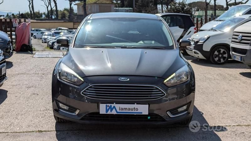 Usata Ford Focus 120 CV (88 kW) 2017 Grigio Monovolume