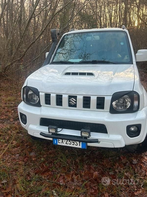 Usata Suzuki Jimny 85 CV (62 kW) 2015 SUV