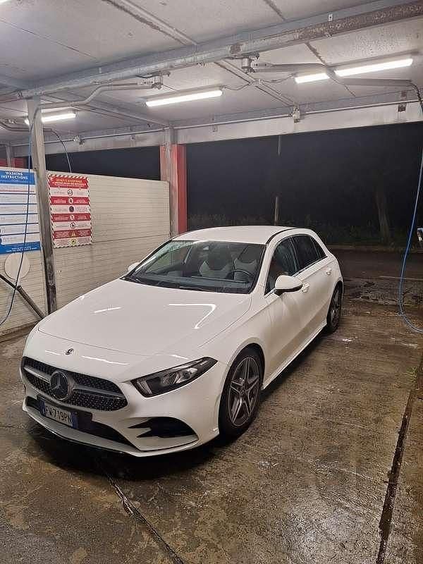 Usata 2019 Mercedes A180 Premium Tre volumi | 24.000 € (Buon prezzo) - Immagine 1/4