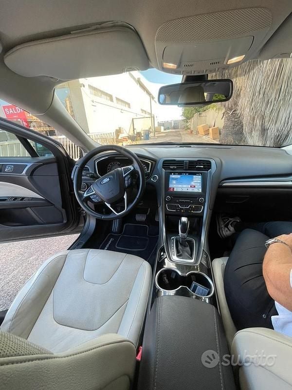 Usata Ford Mondeo Titanium S 150 CV (110 kW) 2016 Grigio Station wagon