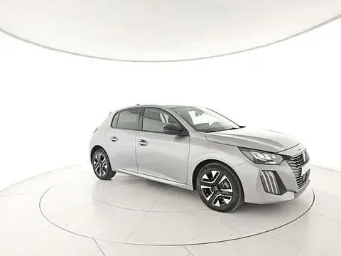 Usata Peugeot 208 Allure 101 CV (74 kW) 2025 Utilitaria