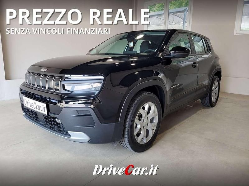 Nero met. Usata 2024 Jeep Avenger Altitude SUV | 20.500 € (Buon prezzo) - Immagine 1/4