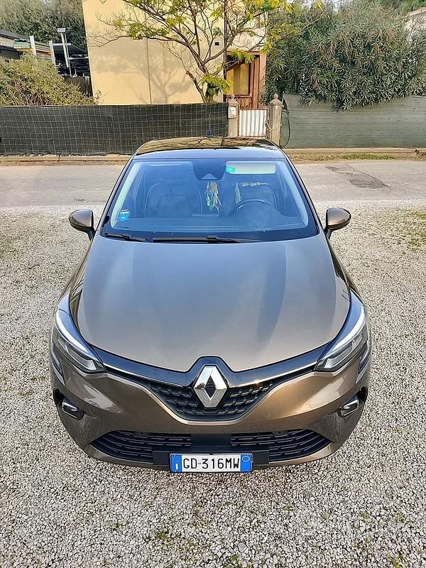 Usata Renault Clio V 2021 Marrone Berlina