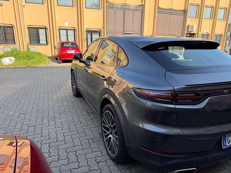 Usata Porsche Cayenne Coupe 340 CV (250 kW) 2020 Grigio Coupé