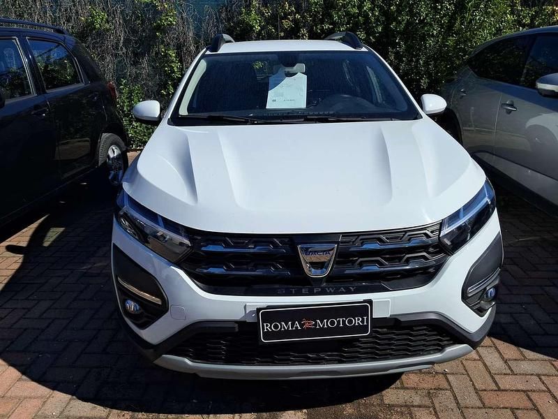 Bianco Usata 2021 Dacia Sandero Comfort Due volumi | 13.600 € (Buon prezzo) - Immagine 1/4