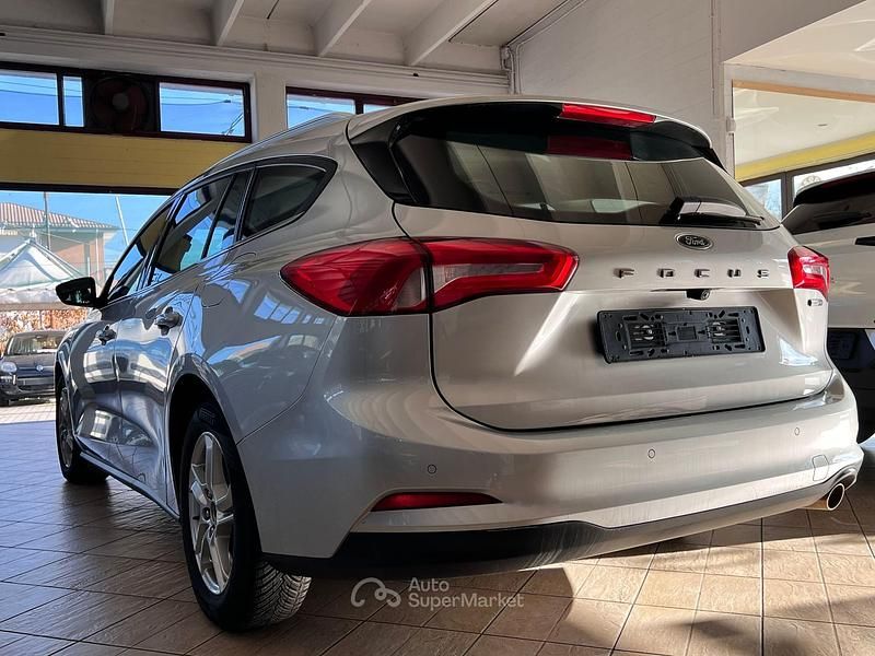 Usata Ford Focus 125 CV (91 kW) 2021 Argento Station wagon