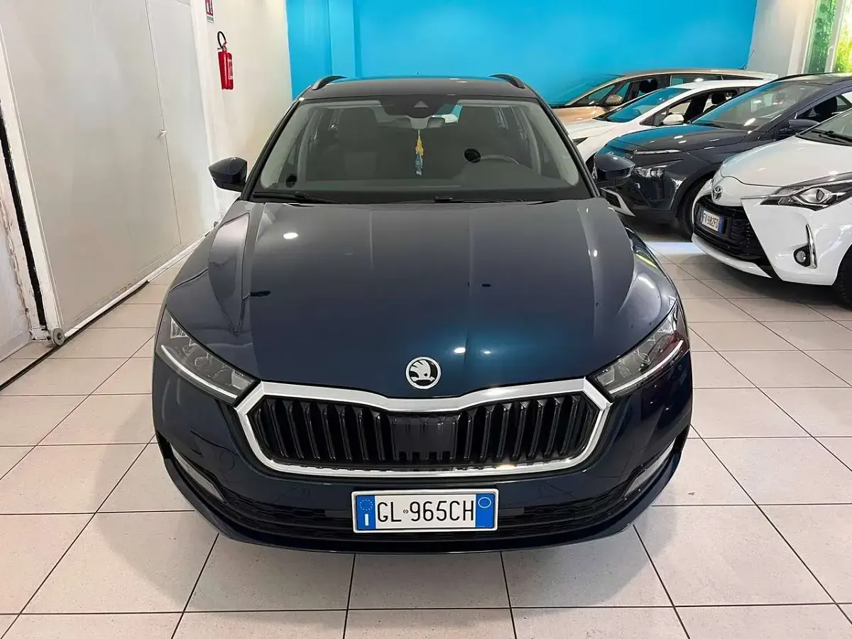 Usata Skoda Octavia 116 CV (85 kW) 2022 Blu/azzurro Station wagon