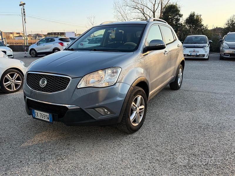 Usata Ssangyong (KGM) Korando 175 CV (128 kW) 2012 Blu SUV