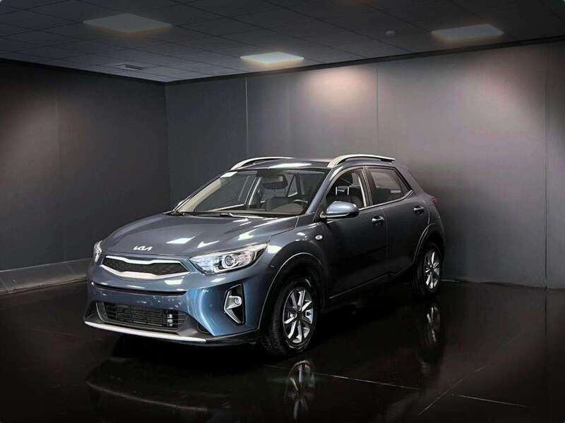 Blu Usata 2023 Kia Stonic Urban SUV | 13.800 € (Ottimo prezzo) - Immagine 1/4