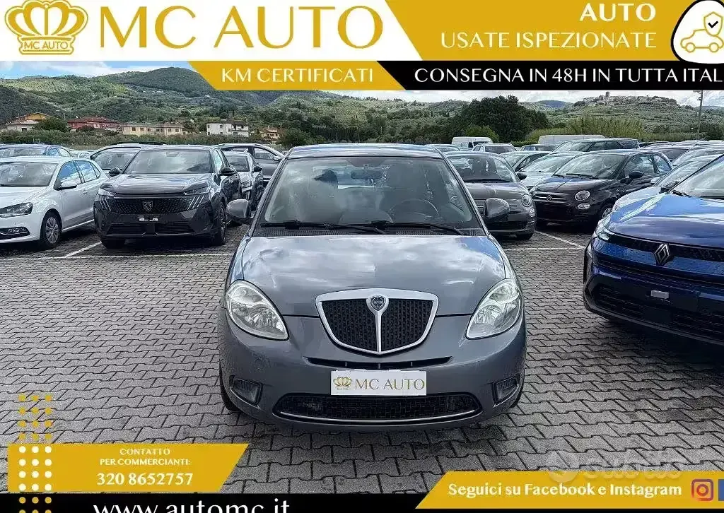Usata Lancia Ypsilon 60 CV (44 kW) 2010 Grigio scuro Utilitaria