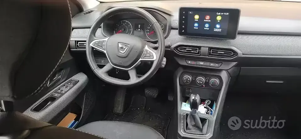 Usata Dacia Sandero Comfort 91 CV (66 kW) 2022 Rosso Berlina