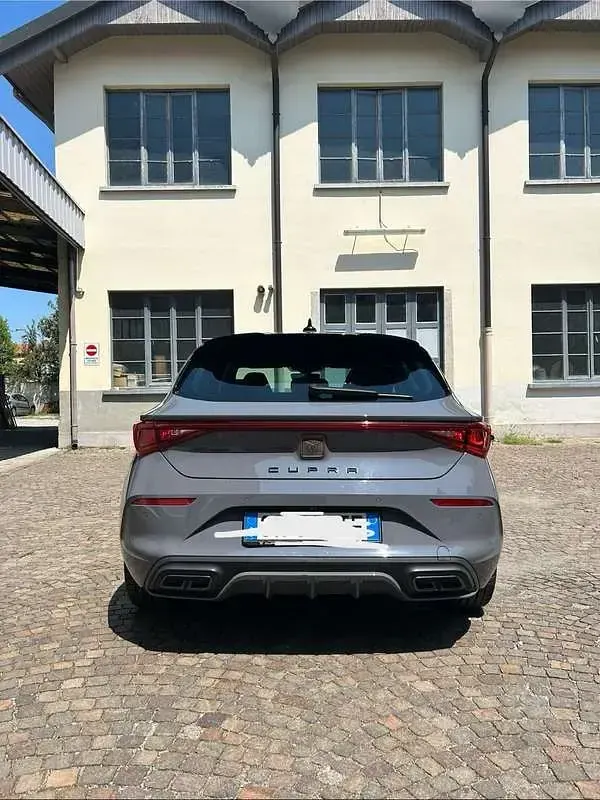 Usata Cupra Leon 150 CV (110 kW) 2024 Berlina