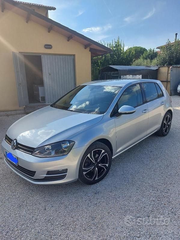 Usata VW Golf VII 105 CV (77 kW) 2014 Grigio Berlina