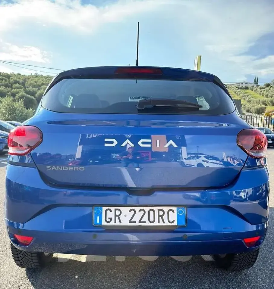 Usata Dacia Sandero Expression 101 CV (74 kW) 2023 Blu/azzurro Berlina