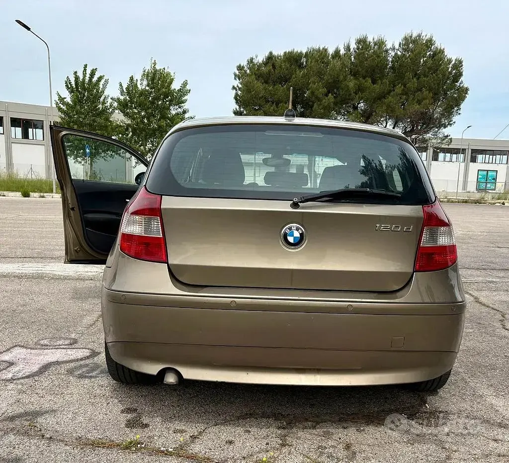 Usata BMW 120 163 CV (119 kW) 2005 Utilitaria