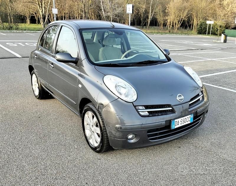Usata Nissan Micra 88 CV (64 kW) 2006 Grigio Berlina