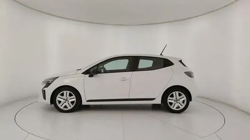 Usata Renault Clio V Evolution 101 CV (74 kW) 2024 Bianco Utilitaria