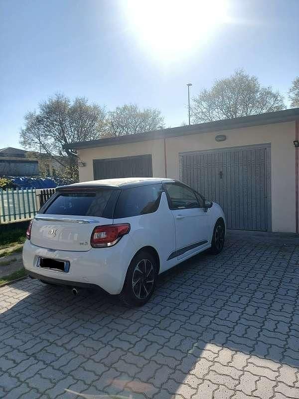 Usata DS Automobiles DS3 So Chic 110 CV (80 kW) 2018 Cabrio