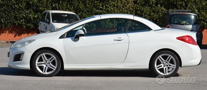 Usata Peugeot 308 CC Allure 112 CV (82 kW) 2012 Bianco Cabrio