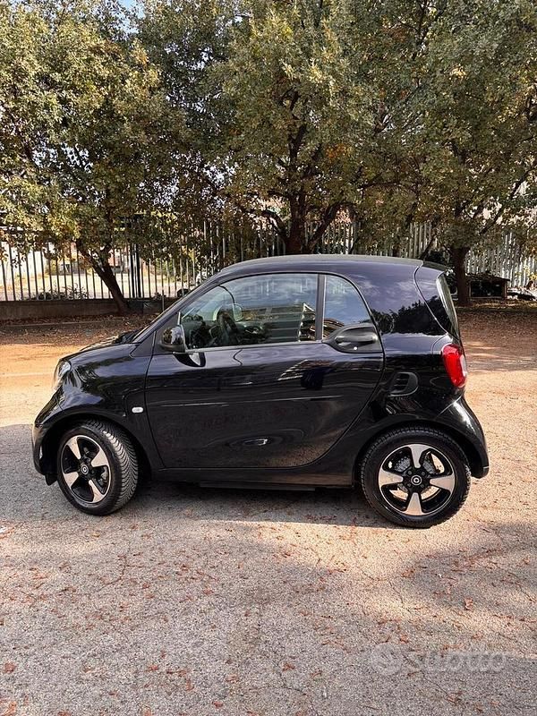 Usata Smart ForTwo Coupé 2021 Nero Utilitaria