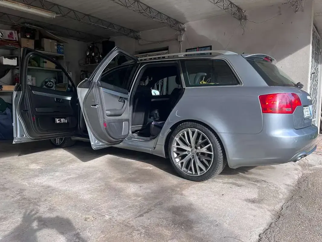 Usata Audi A4 Ambiente 140 CV (102 kW) 2008 Argento Station wagon