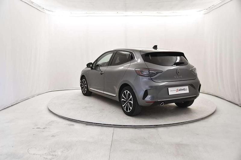 Usata Renault Clio V Techno 91 CV (66 kW) 2025 Grigio scisto Berlina