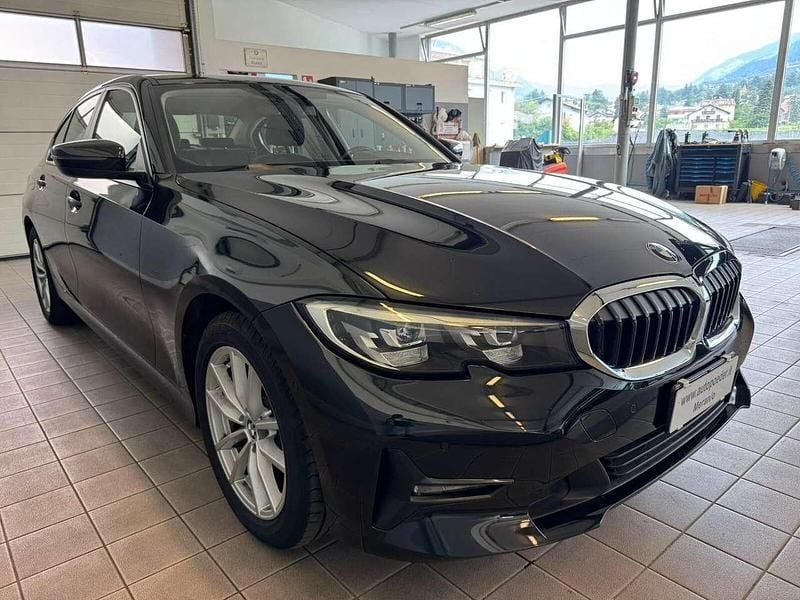 Usata BMW 320 Advantage 190 CV (139 kW) 2020 Nero Berlina