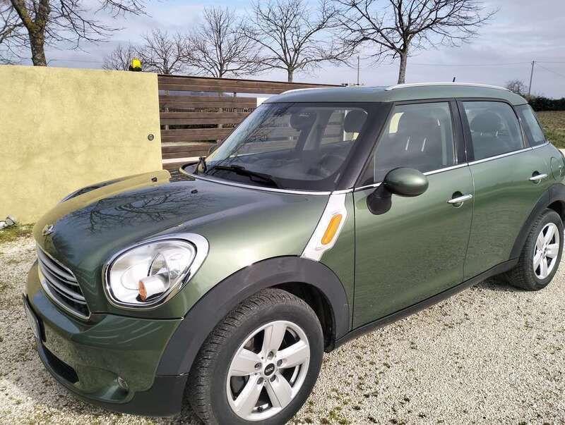 Verde Usata 2016 Mini Cooper D Countryman SUV | 10.300 € (Buon prezzo) - Immagine 1/4