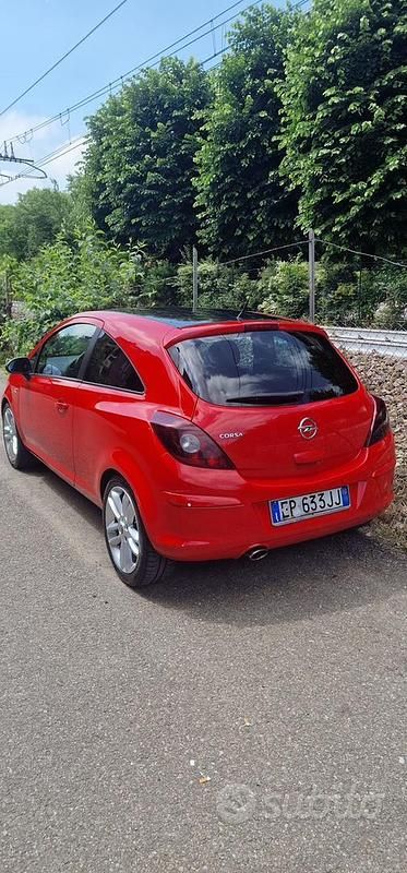 Usata Opel Corsa 85 CV (62 kW) 2012 Utilitaria