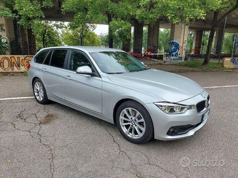 Grigio Usata 2016 BMW 320 Sport Line Station wagon | 10.999 € (Ottimo prezzo) - Immagine 1/4