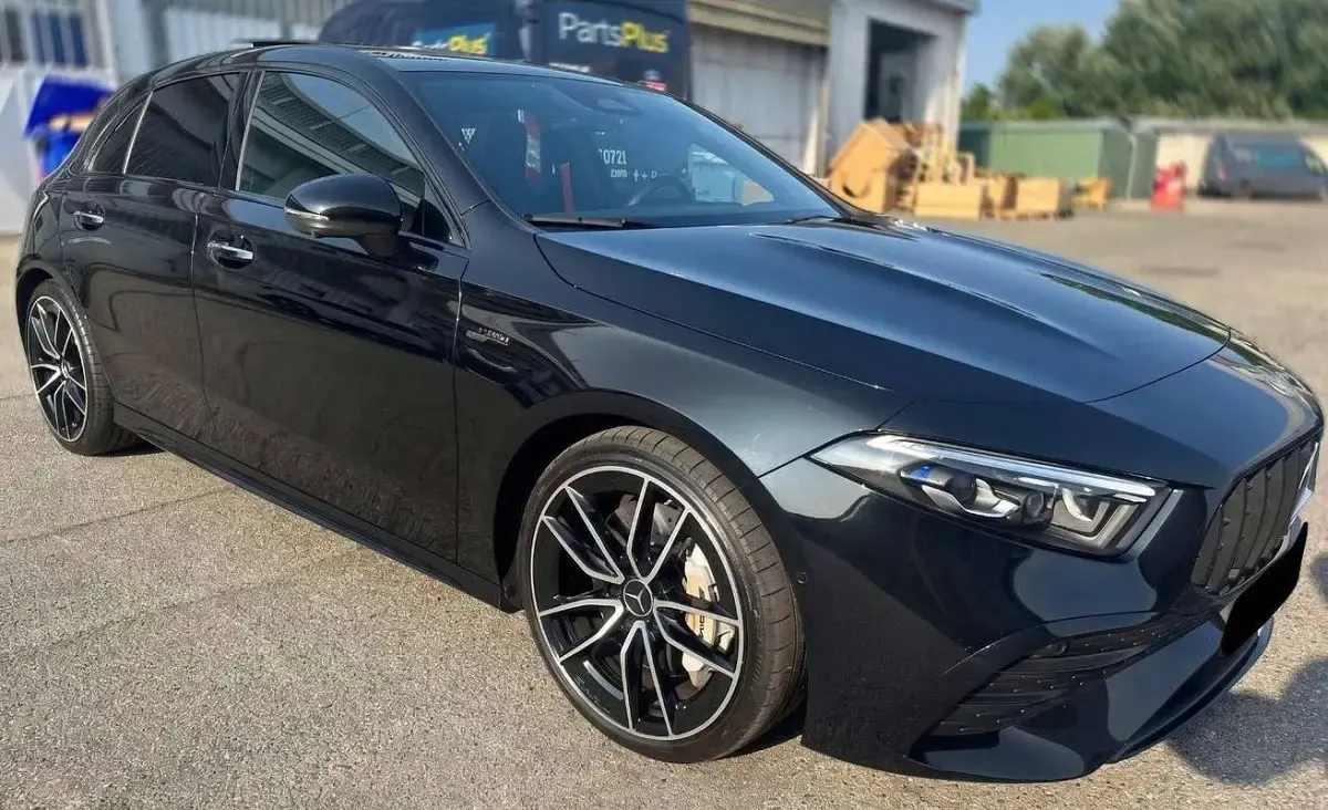 Begagnad Mercedes A35 AMG AMG Line Premium Plus 306 HK (225 kW) 2023 Svart Sedan