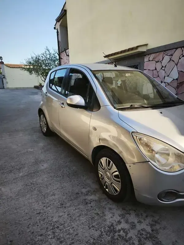 Usata Opel Agila 68 CV (50 kW) 2015 Utilitaria