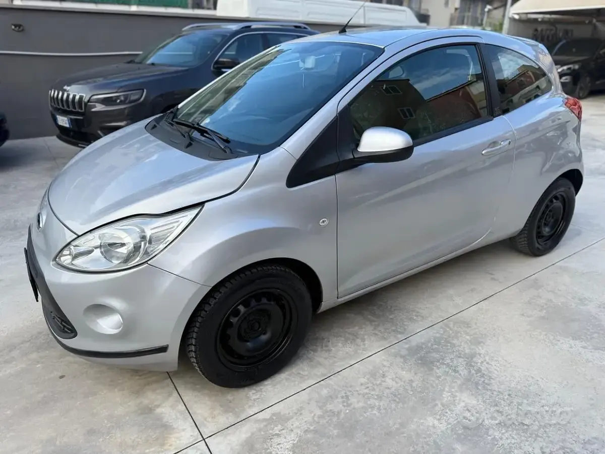 Usata Ford Ka 69 CV (50 kW) 2013 Grigio Utilitaria