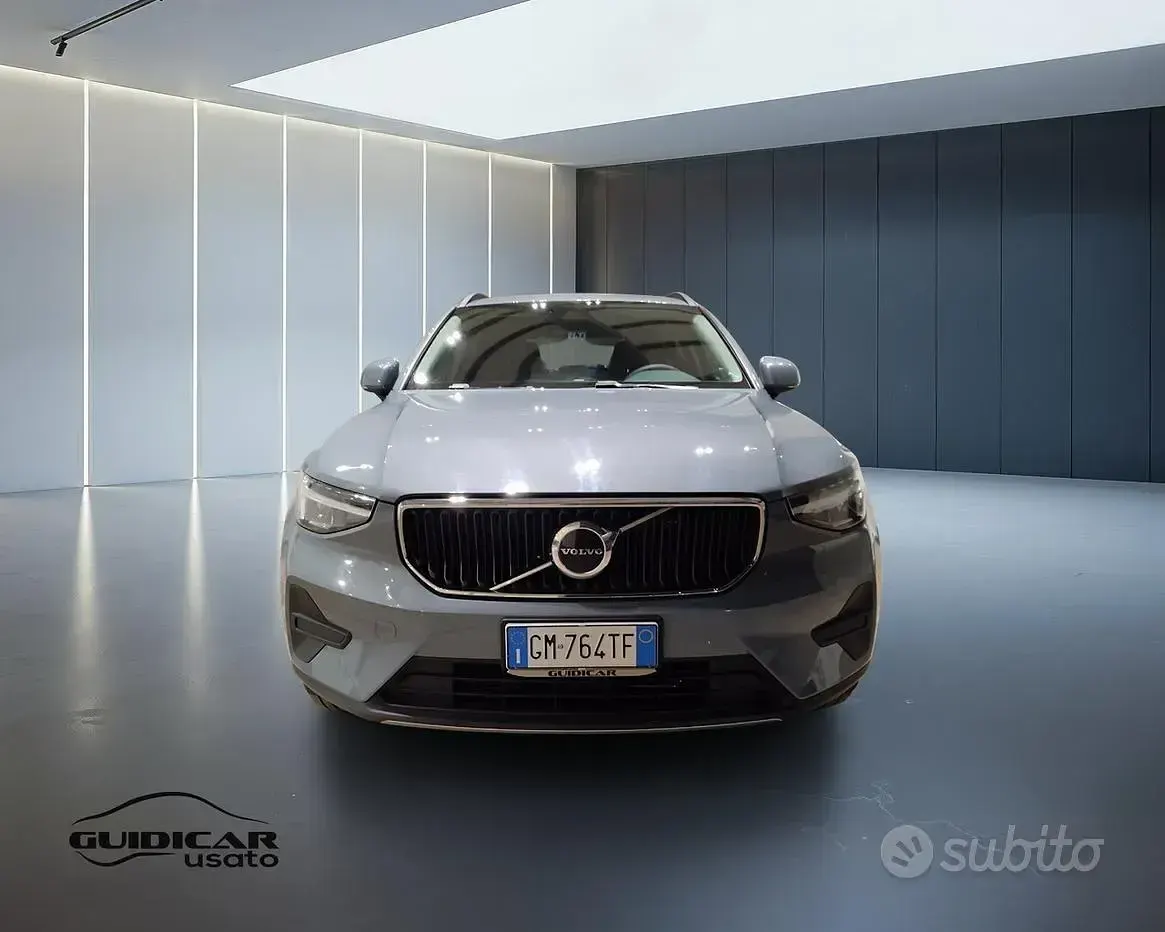 Usata Volvo XC40 129 CV (94 kW) 2023 Nero SUV